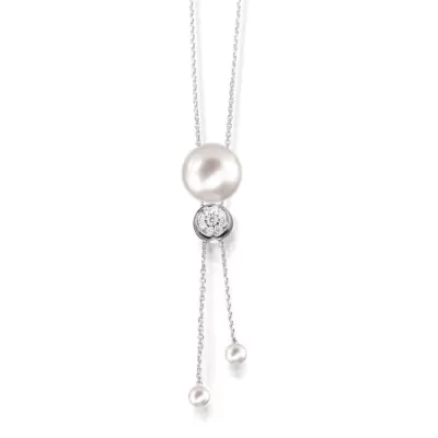 von ABLEITNER | Cablecar Jewelry | Free Pearl | Bridal Elegance | Zartes Akoya-Perlen-Brillanten-Schiebecollier in Weißgold